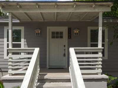 Primary bedroom at 1104 N Hackberry ST - 2 bed 1 bath home