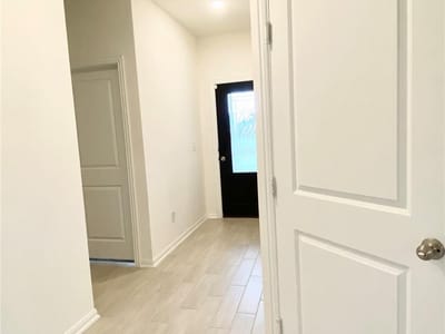 Property photo 2 at 1104 Whippletree Trl - 3 bed 2 bath home