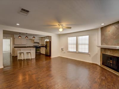 Living area at 1105 E 3rd ST - 5 bed 3 bath home