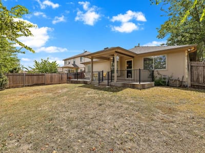 Property photo 3 at 1105 South Brook Dr - 3 bed 2 bath home