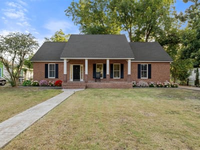 Property photo 5 at 1105 Victoria ST - 3 bed 2 bath home