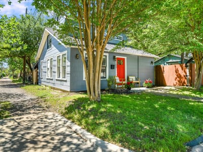 Primary bedroom at 1105 W 43rd St - 2 bed 2 bath home