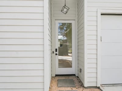 Living area at 1106 S Meadows DR Unit #2 - 4 bed 2 bath home