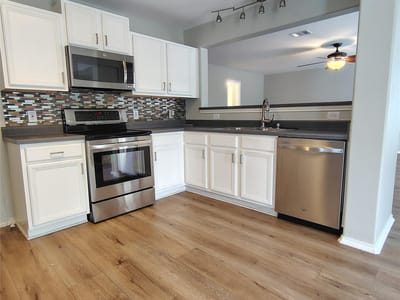 Living area at 1107 Fox Sparrow CV - 5 bed 2 bath home