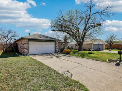 Property photo 5 at 1107 Long Meadow DR - 3 bed 2 bath home