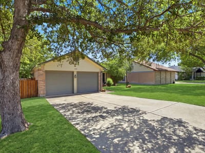 Property photo 3 at 1108 Batavia DR - 3 bed 2 bath home