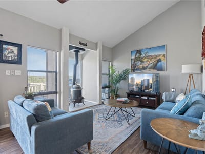 Primary bedroom at 111 Comanche Pt - 3 bed 2 bath home