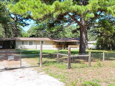 Property photo 3 at 111 Old Piney TRL - 3 bed 2 bath home