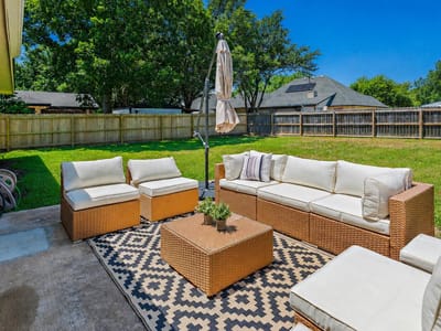 Living area at 111 Stephen LN - 3 bed 2 bath home