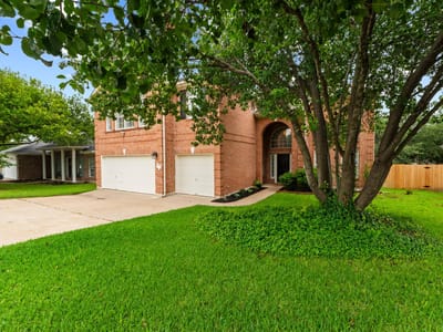 Living area at 1110 Antelope RDG - 5 bed 3 bath home