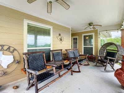 Property photo 5 at 11103 State Highway 130 - 3 bed 2 bath home