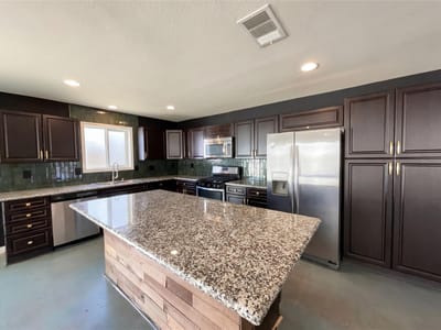 Property photo 2 at 11113 Mickelson DR - 3 bed 2 bath home