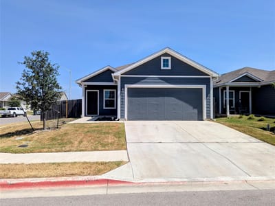 Property photo 3 at 1112 Minnow LN - 4 bed 2 bath home