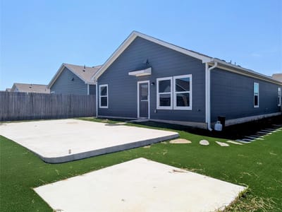 Property photo 4 at 1112 Minnow LN - 4 bed 2 bath home