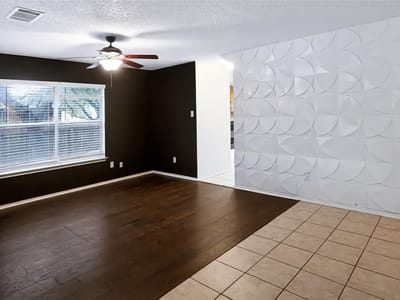 Photo 4 of 9 at 1112 Welch WAY - 4 bed 2 bath home