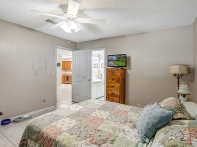 Property photo 5 at 1113 Ash DR - 4 bed 2 bath home