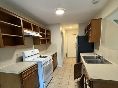 Living area at 1113 Orchard Park CIR - 3 bed 2 bath home