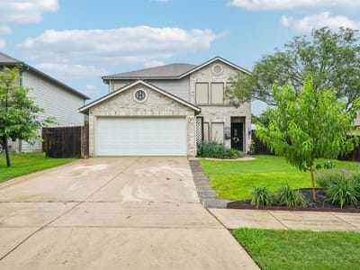 Living area at 1113 Stone Branch - 4 bed 3 bath home