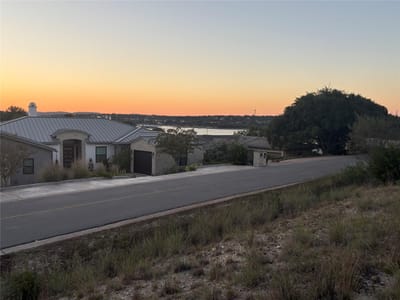 Photo 5 of 20 at 1114 Challenger - Lakeway, Lakeway, TX