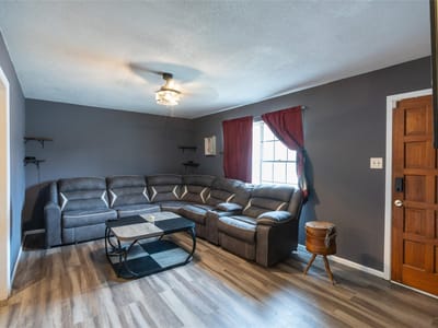 Living area at 1114 Woodlawn St - 3 bed 2 bath home