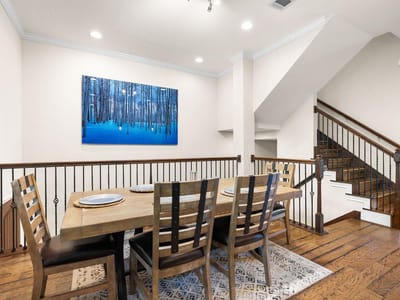 Primary bedroom at 1116 Highknoll LN - 3 bed 3 bath home