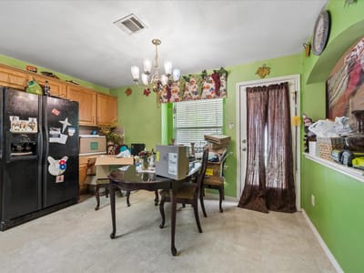 Primary bedroom at 1116 Teapot DR - 3 bed 3 bath home
