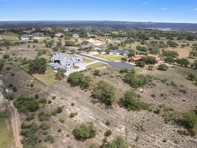 Living area at 1117 Saddlebrook Cyn - Ranch At Lakeside Sec 01, Spicewood, TX