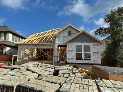 Living area at 1117 Scenic Green LOOP - 5 bed 4 bath home