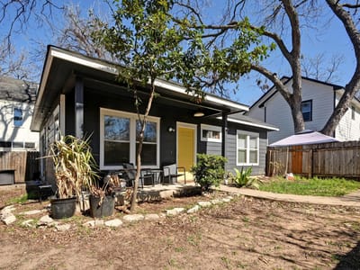 Living area at 1118 Linden St Unit #A & B - Cherico 02, Austin, TX