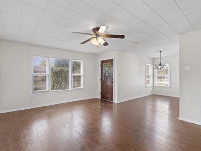 Property photo 3 at 1119 Kent ST - 3 bed 1 bath home