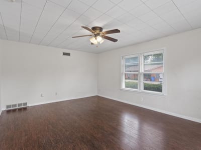 Property photo 4 at 1119 Kent ST - 3 bed 1 bath home