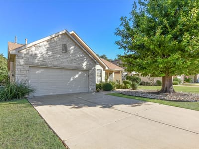 Living area at 112 Anemone Way - 2 bed 2 bath home