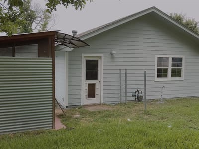 Primary bedroom at 112 Eloise ST - 4 bed 3 bath home