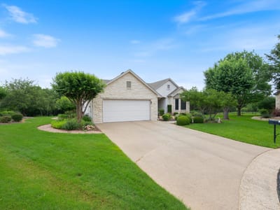 Living area at 112 Goldenrod Way - 2 bed 2 bath home