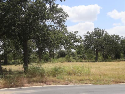 Property photo 4 at 112 Mesones RD - San Augustin, Florence, TX