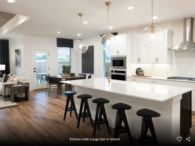 Photo 5 of 13 at 112 Morningdale DR - 5 bed 4 bath home
