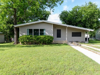 Kitchen at 1120 Nix Rd - 3 bed 1 bath home