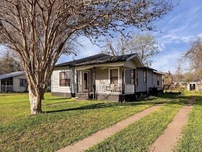 Kitchen at 1120 Saint Paul St - 2 bed 1 bath home