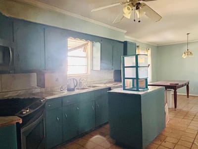 Kitchen at 1120 W Goforth RD - 4 bed 2 bath home