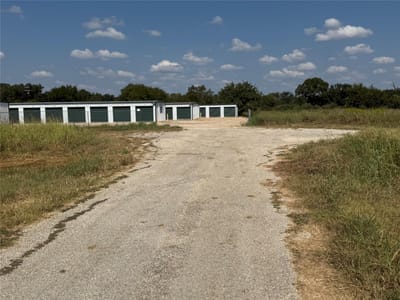 Kitchen at 1122 Edwards WAY - Lexington Bus Park, Lexington, TX