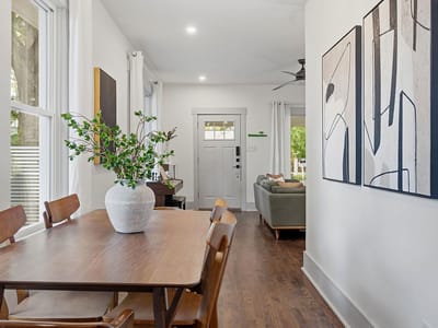 Primary bedroom at 1122 Gunter ST - 2 bed 1 bath home