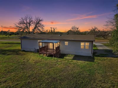 Photo 4 - 1123 Dunn St Photo 4 of 40 at 1123 Dunn St - Yoakum, Yoakum, TX