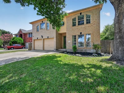 Property photo 2 at 1123 Oaklands DR - 4 bed 2 bath home