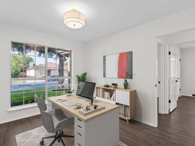 Living area at 1123 Thackeray LN - 3 bed 2 bath home