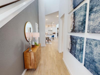 Living area at 1124 Stonehill DR - 4 bed 3 bath home