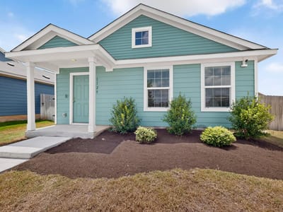 Property photo 3 at 1129 Largemouth LN - 3 bed 2 bath home