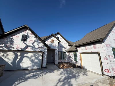 Living area at 1129 Twisted Tarpley LN - 4 bed 3 bath home