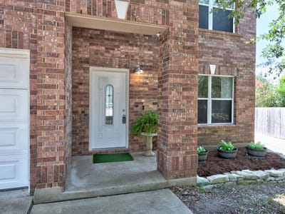 Property photo 2 at 113 Bexar Forest CV - 3 bed 2 bath home