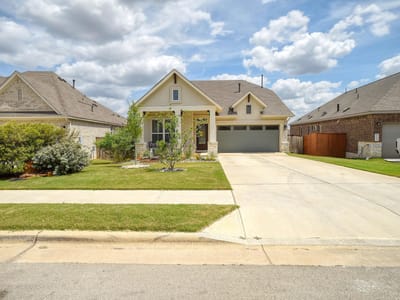Living area at 113 Cibolo Creek Loop - 3 bed 2 bath home