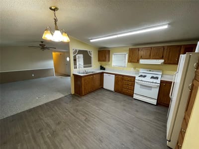 Kitchen at 113 Elizabeth DR - 3 bed 2 bath home